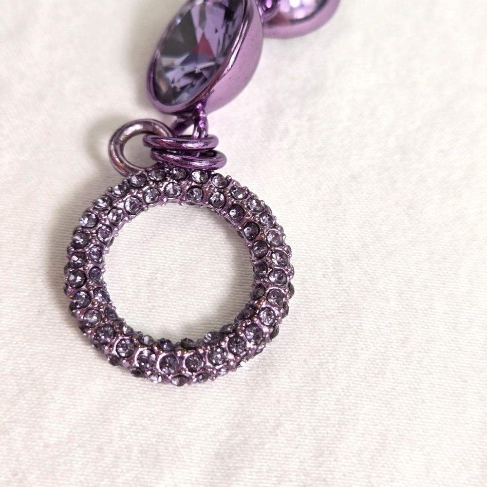 Juicy Couture Purple Gumdrop Round Crystal Pave Rhinestone‎ Toggle Bracelet 7" - Picture 4 of 16